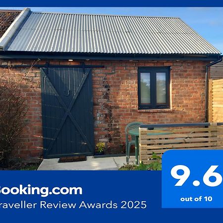 Ferienwohnung The Coo Shed Inverness Exterior foto